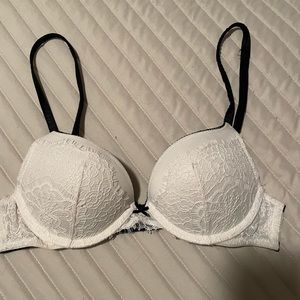 Victoria’s Secret bra size 34A